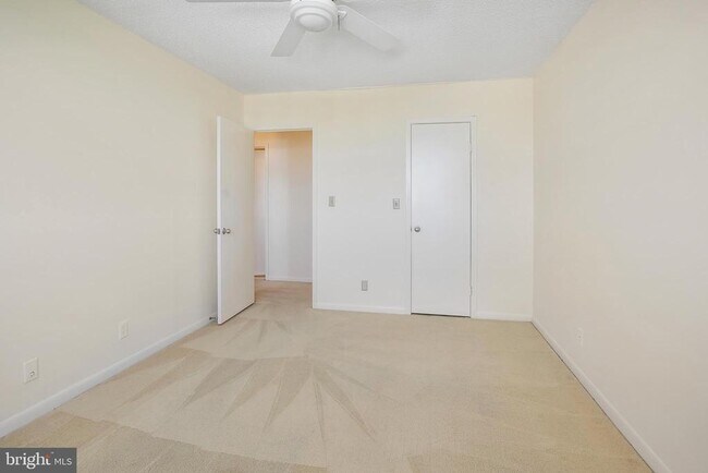 Building Photo - 5505 Seminary Rd