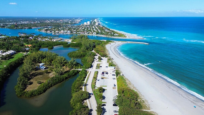 Building Photo - 400 Ocean Trail Way