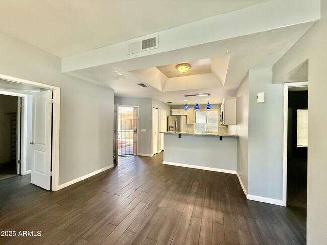 Building Photo - 11666 N 28th Dr