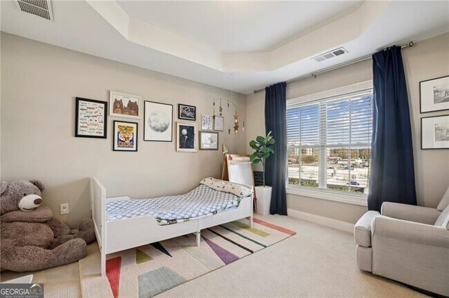 Building Photo - 305 Le Gran Bend