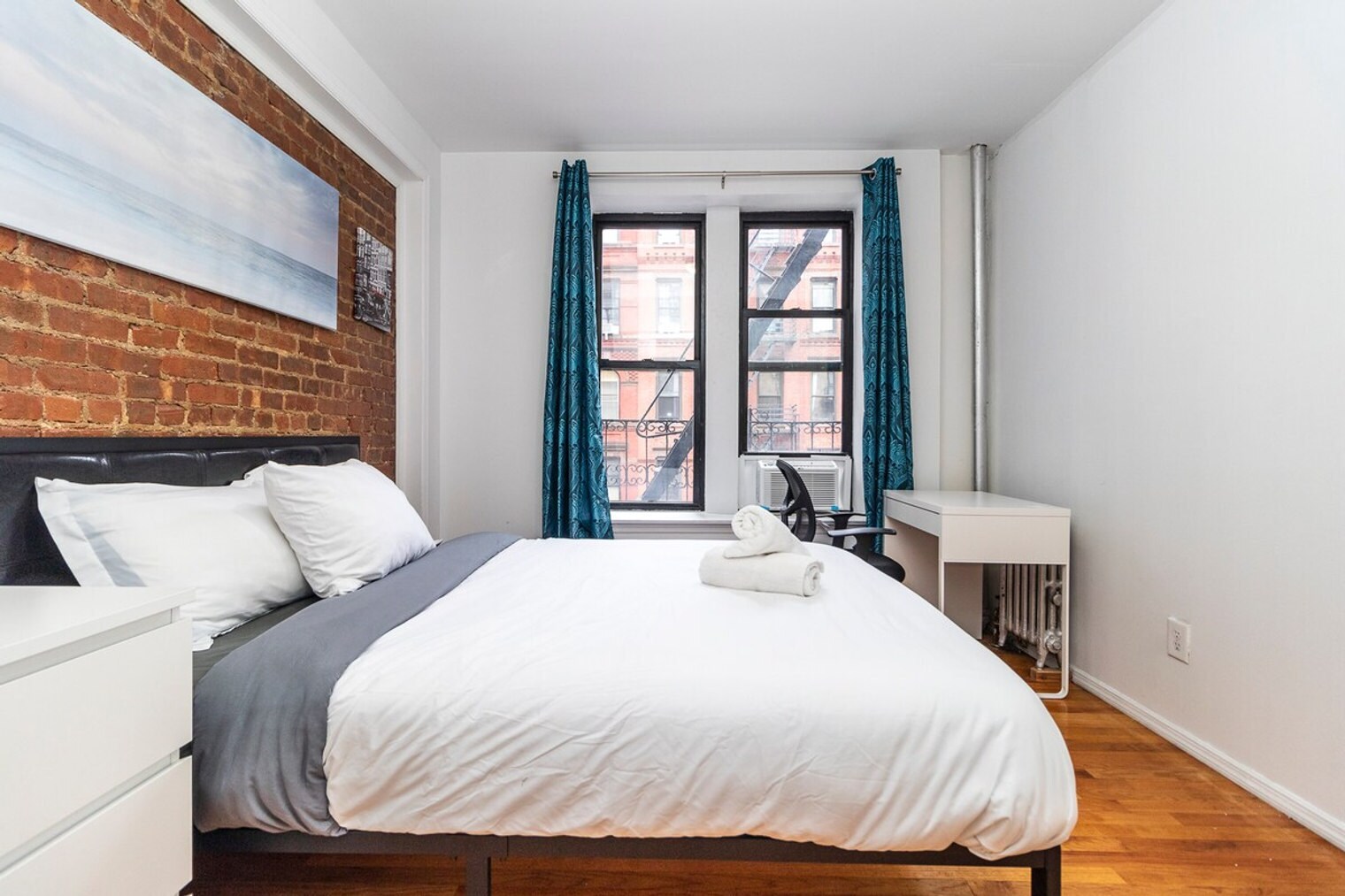 Building Photo - 309-311-311 E 95th St