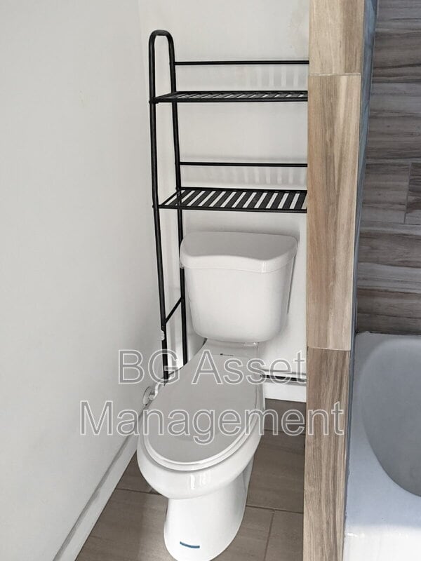 Building Photo - 859 California Blvd