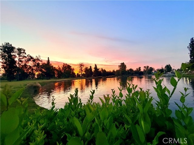 Building Photo - 731 S Almansor St