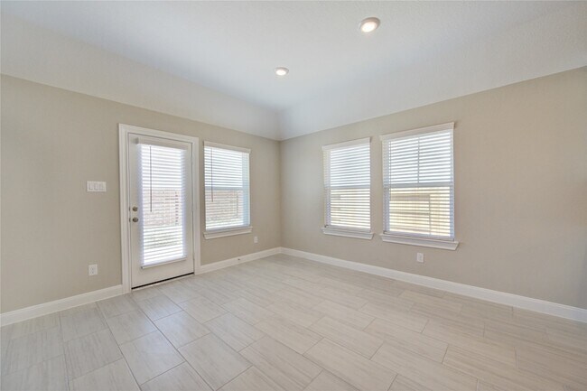 Building Photo - 11123 Santiago River Ln