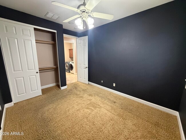 Building Photo - 421 W Wisteria Pl