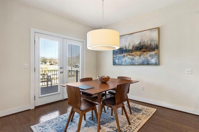 Building Photo - 7505 Belfair Ter