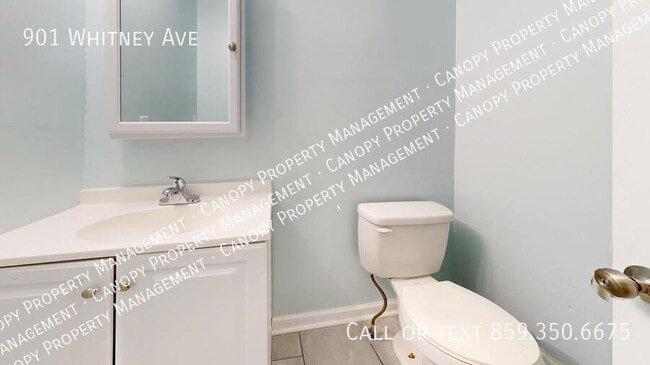 Building Photo - 901 Whitney Ave