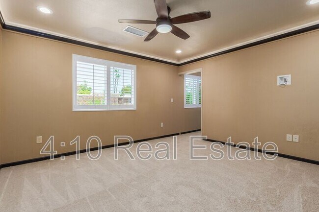Building Photo - 26002 S La Cite Dr
