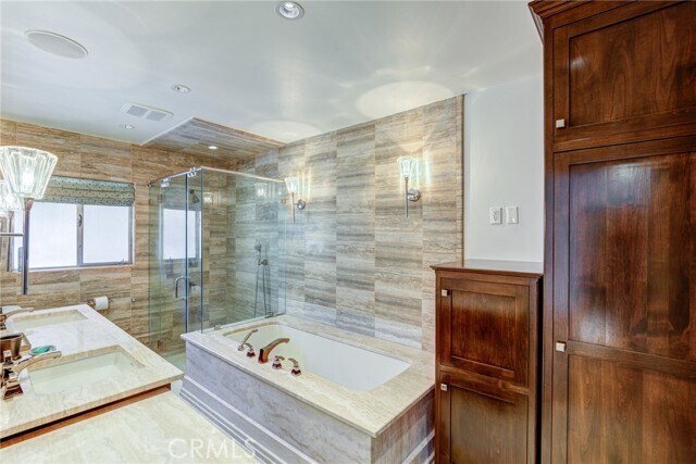 Building Photo - 2740 Hutton Dr