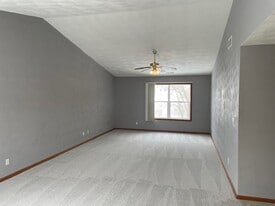 Building Photo - 10428 Metalmark Ln