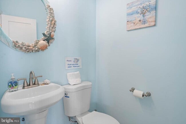 Building Photo - 29331 Clifton Shores Dr