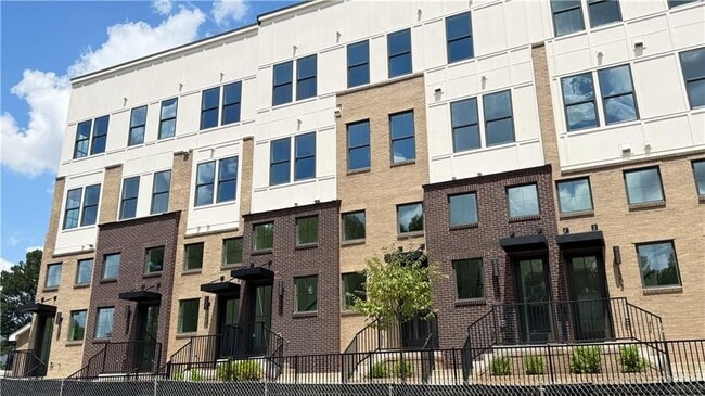 Building Photo - 201 New St