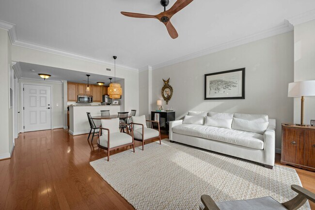 Building Photo - 419 Sky Sail Blvd