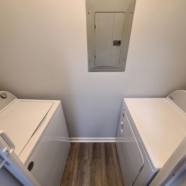 Building Photo - !!!RECENTLY REDUCED RENTAL RATE!!! Fully Renovated Condo In Myrtle Beach!!