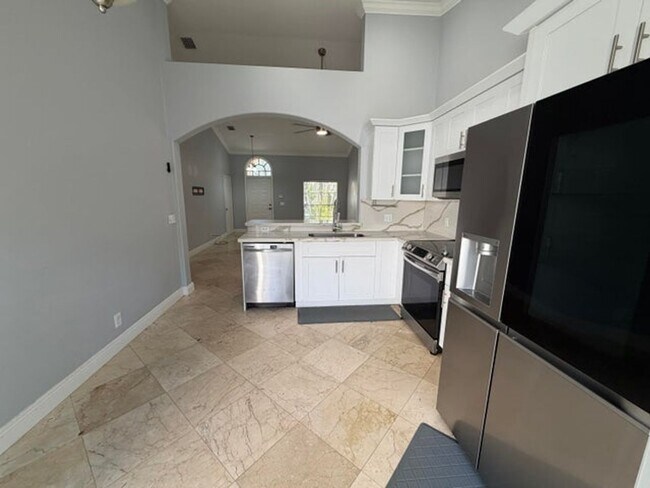Building Photo - 7657 Sanctuary Dr