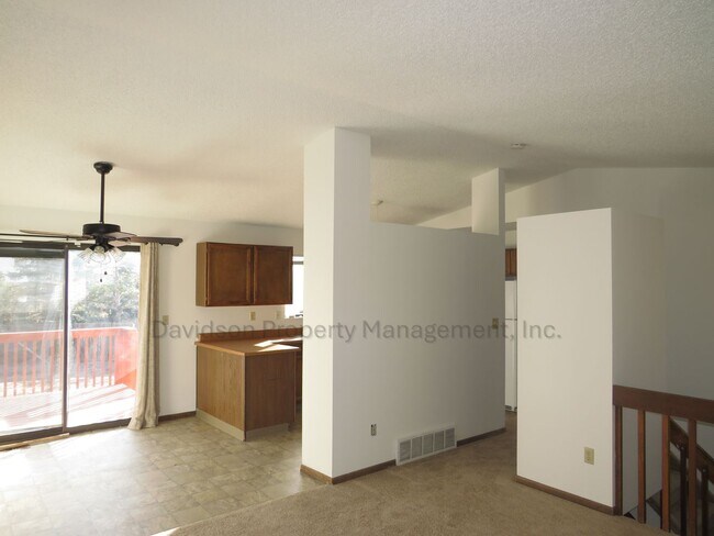 Building Photo - 7615 Rickshaw Dr
