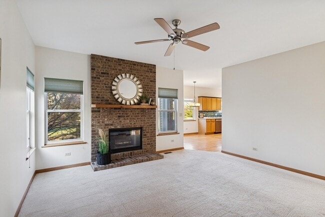 Building Photo - Spacious 3BR Home with Large Yard & 3-Car Garage in Prairie Towne – Grayslake