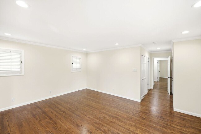 Building Photo - 2973 Arguello Dr