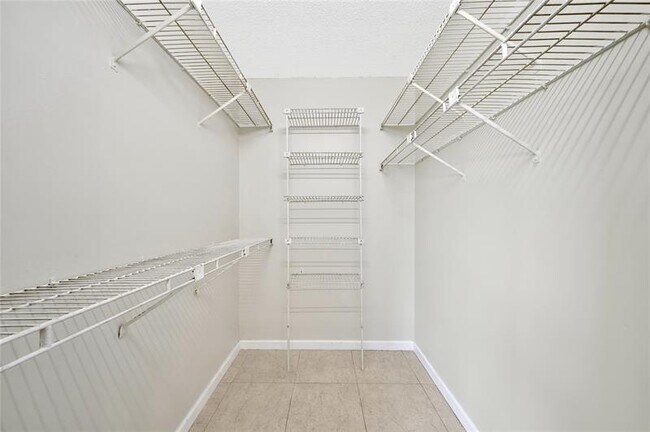 Building Photo - 4521 W McNab Rd