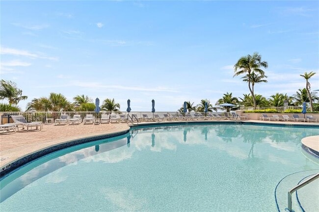 Building Photo - 3200 N Ocean Blvd