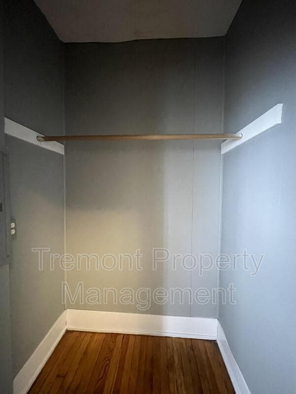 Building Photo - 1818 Dodds Ave