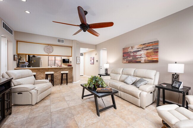 Building Photo - 28914 Desert Princess Dr