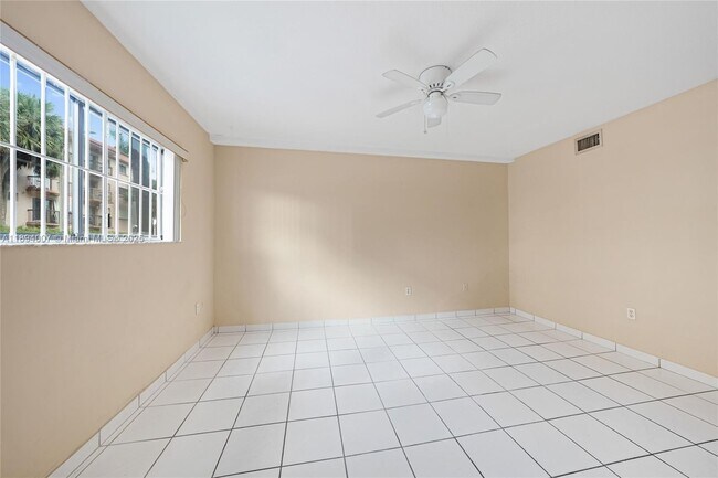 Building Photo - 5490 W 21st Ct