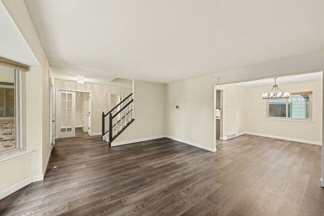 Building Photo - 7980 S Harrison Cir