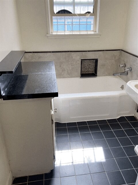 Bathroom - 10227 1/2 S 8th Ave