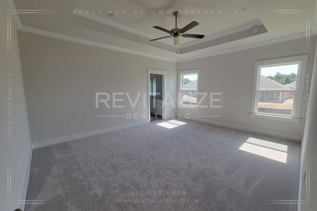 Building Photo - Modern 4BR/3BA Home Near Gulf Shores