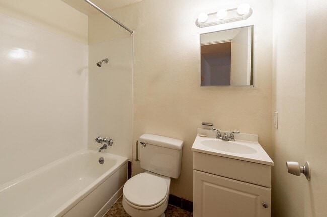 Interior Photo - La Rochelle