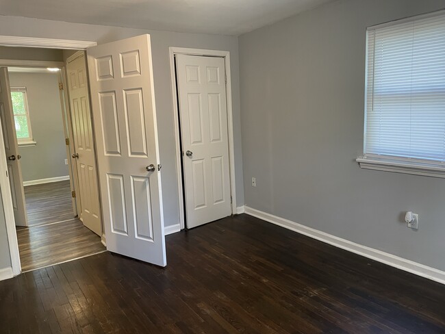 Building Photo - 207 Colleton Rd