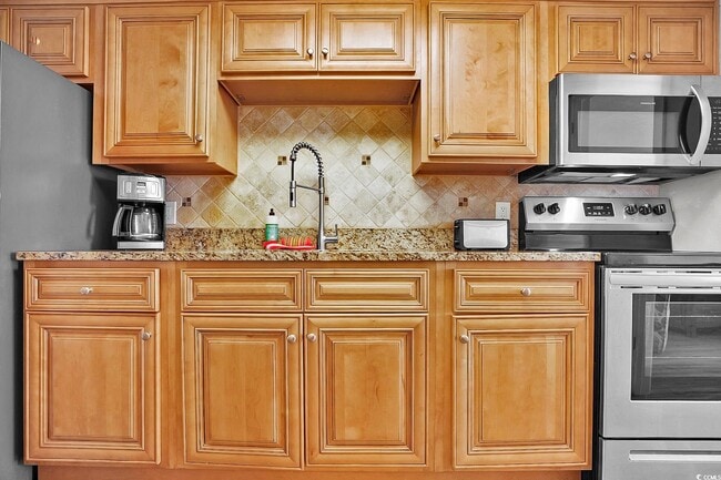 Building Photo - 7200 N Ocean Blvd