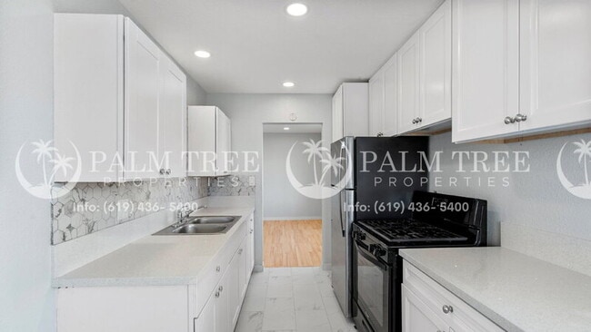 Building Photo - 247 San Jacinto Dr