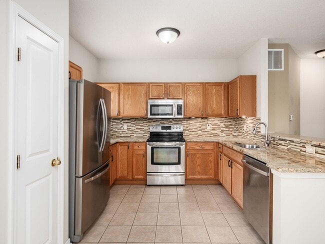 Building Photo - 53 Traditions Way