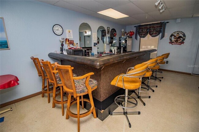 Building Photo - 10032 65th Ave N