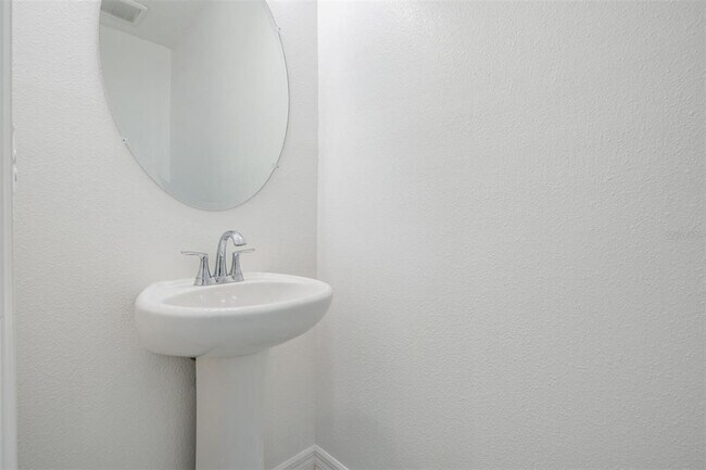 Building Photo - 32096 Pond Apple Bnd