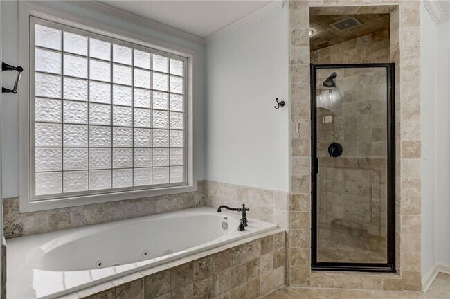 Building Photo - 128 Gold Springs Ct