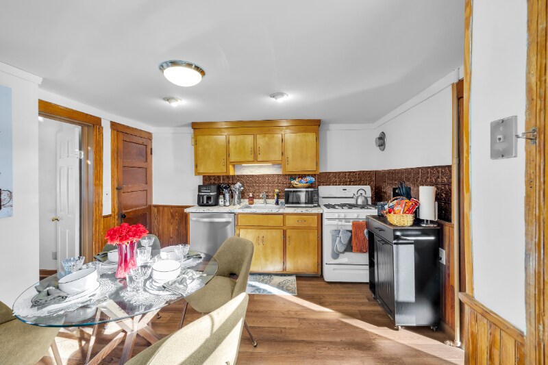 Building Photo - 50 Norfolk St