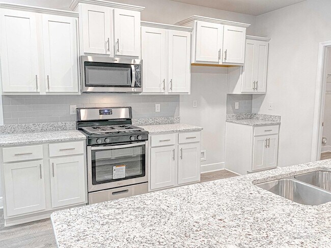 Building Photo - 24847 Smarty Jones Cir