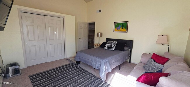 Building Photo - 6360 Franklin Gate Dr