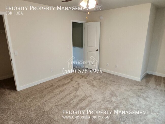 Building Photo - 2500 Millwood Loop