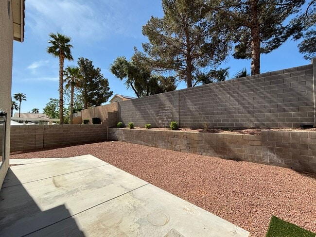 Building Photo - Gorgeous 3Bed/2.5Bath, 2-Story home located in Summerlin