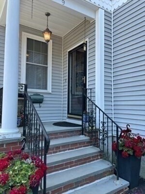 Building Photo - 9 A St