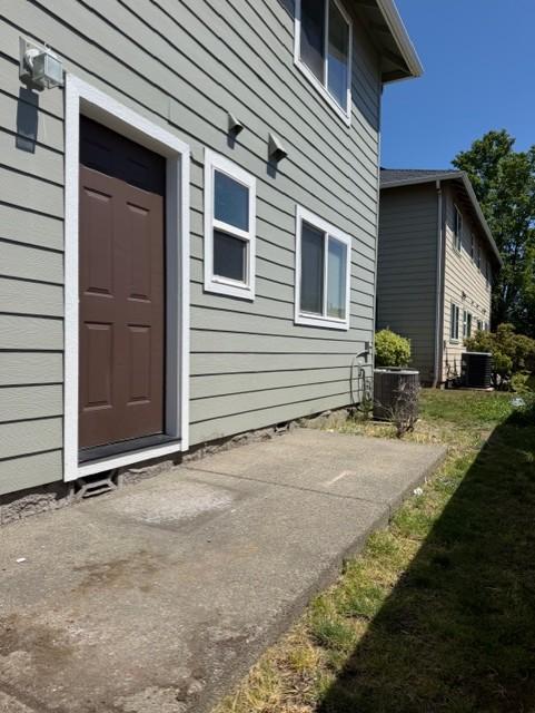 Building Photo - 347 Pardee Ln