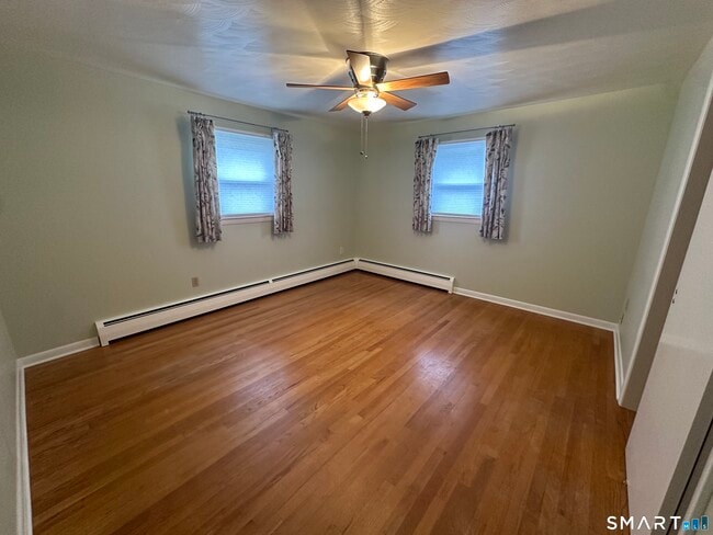 Building Photo - 18 Manchester Ave