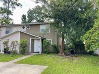 Building Photo - 2915 SW 38th Pl