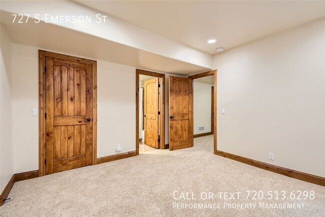 Building Photo - 727 S Emerson St