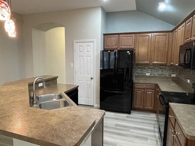 Building Photo - 1371 Stone Rim Loop