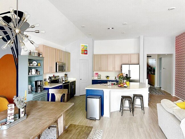 Building Photo - 8123 Cheyenne Hills Trail